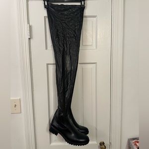 Azalea Wang Flatform Surgical Thigh Hight Boot